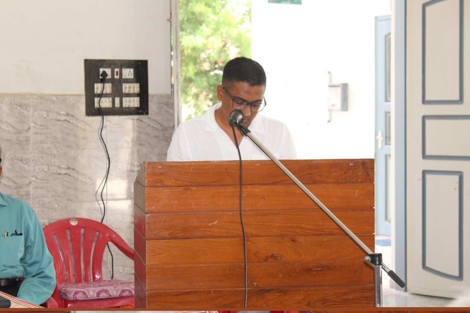 Meeting Image 11